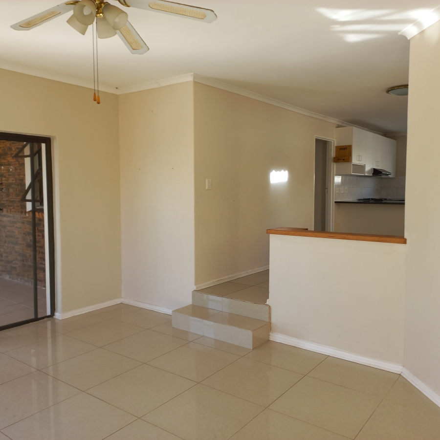 To Let 3 Bedroom Property for Rent in Mountainside Western Cape